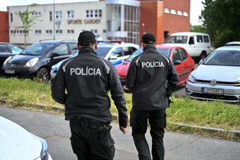 Καλύτερη η εικόνα της φωτιάς στη Λαυρεωτική – Μήνυμα 112, απειλήθηκαν σπίτια