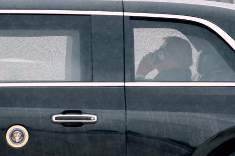 Γυναικοκτονία στη Νέα Σμύρνη: Στο μικροσκόπιο το βεβαρημένο παρελθόν του δράστη, το 2016 είχε συλληφθεί για ενδοοικογενειακή βία