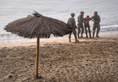 «Λευκές νύχτες ενός κλόουν» του Βασίλη Κατσικονούρη και σκηνοθεσία του Γιάννη Ζουγανέλη