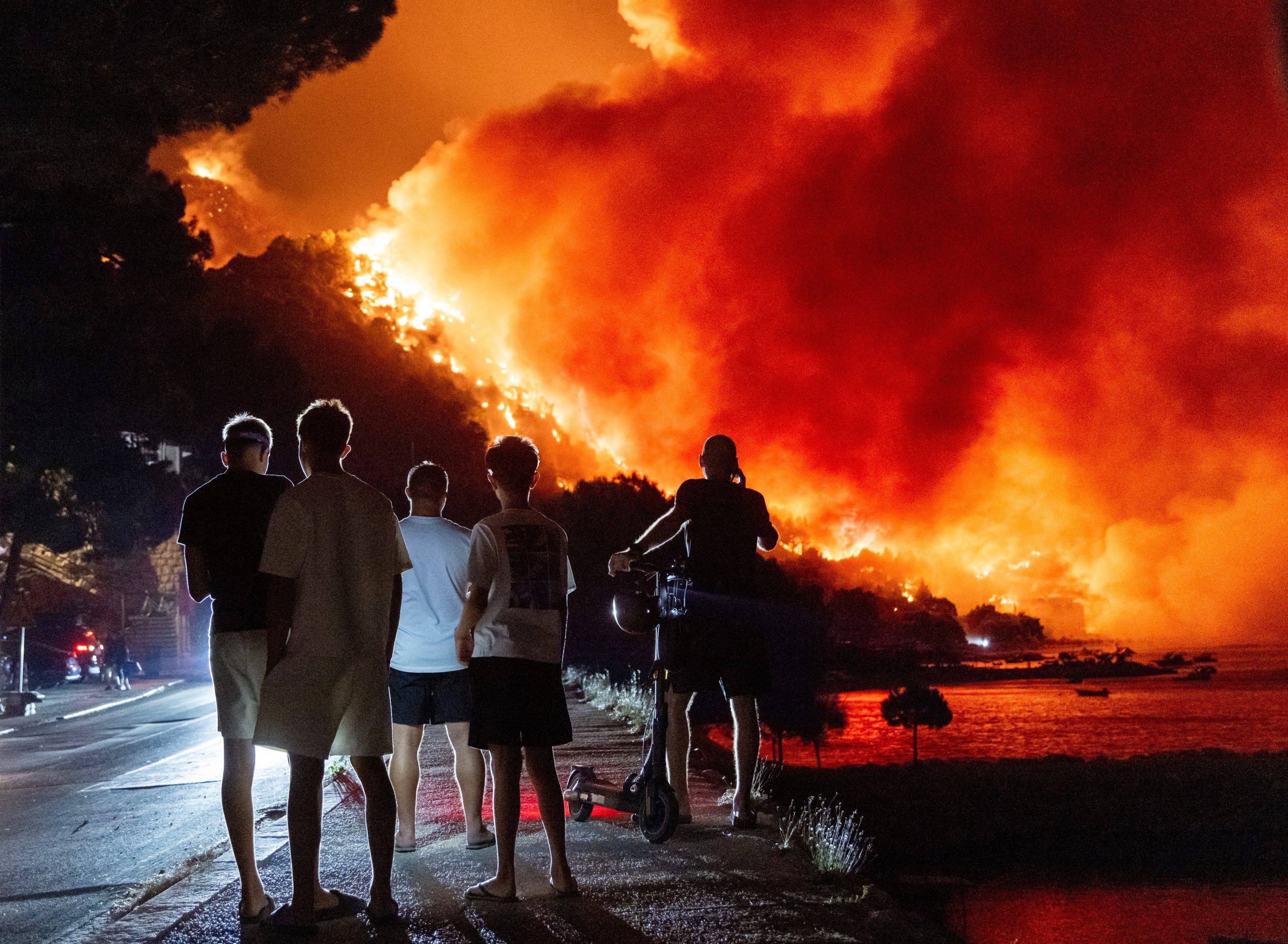 Κροατία: Τέσσερις συλλήψεις για τις καταστροφικές πυρκαγιές – Δεκάδες σπίτια και επιχειρήσεις έγιναν στάχτη