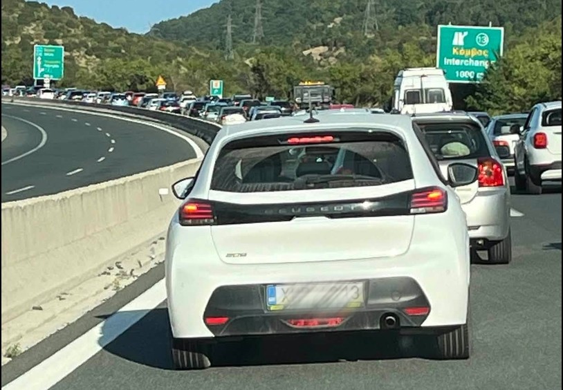 Κοζάνη: Μεγάλη κυκλοφοριακή συμφόρηση στα διόδια Πολυμύλου