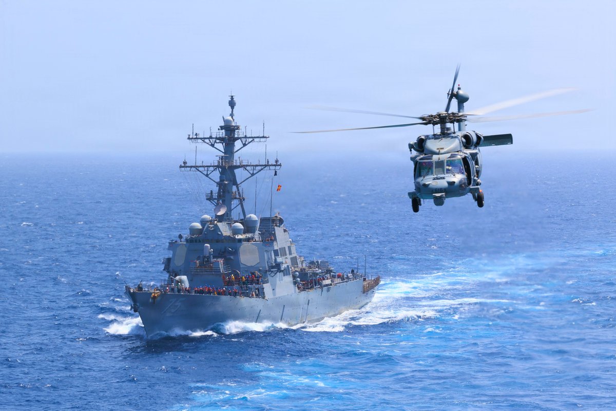 CENTCOM: 51 εμπορικά πλοία ανακατευθύνθηκαν μετά την επαναφορά του αποκλεισμού του Ιράν
