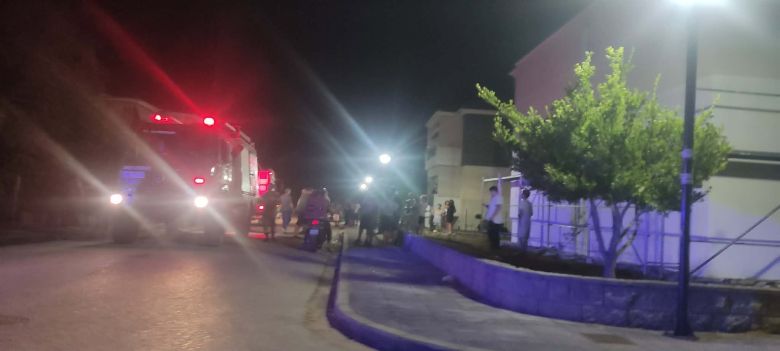 Διδυμότειχο: Πυροσβέστες απεγκλώβισαν 97χρονη από διαμέρισμα μετά από φωτιά  ​