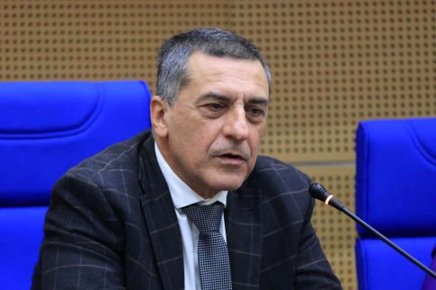 Οριοθετήθηκε η φωτιά στη Μικρή Πάου Αργαλαστής – Στο σημείο παραμένουν όλη τη νύχτα ισχυρές πυροσβεστικές δυνάμεις