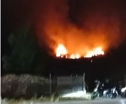 Ζωγραφίζοντας τα σχολικά κτήρια στην Αλεξανδρούπολη