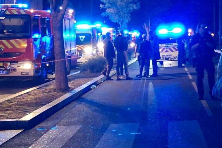 Γαλλία: Ένας νεκρός και 10 τραυματίες από όχημα που έπεσε πάνω σε πεζούς στην Καν