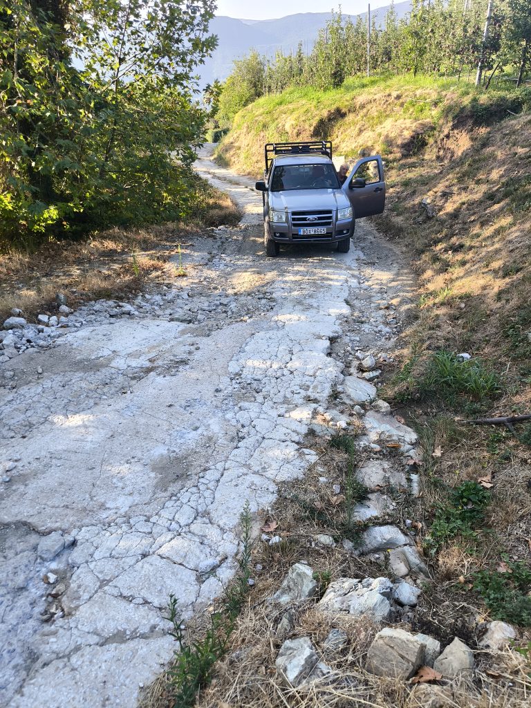 «Κόπηκαν» 3 εκατ. ευρώ για την αγροτική οδοποιία σε Ζαγορά – Μουρέσι, σύμφωνα με τη Λαϊκή Συσπείρωση