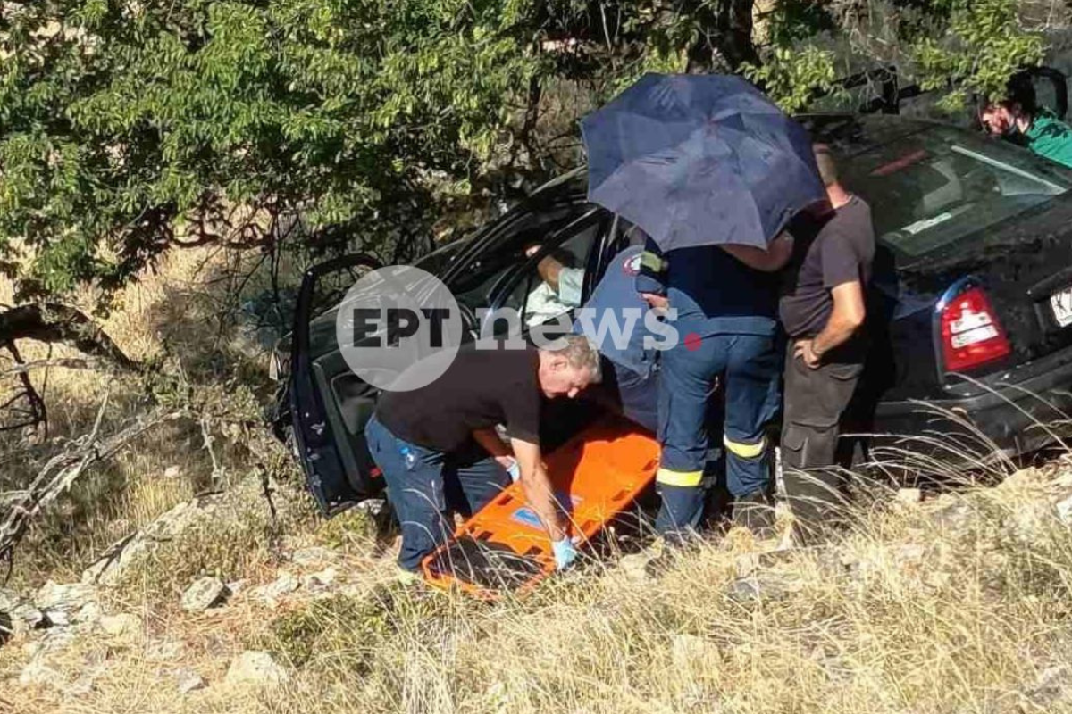 Κοζάνη: Αυτοκίνητο εξετράπη της πορείας του, από θαύμα γλίτωσαν οι επιβάτες του