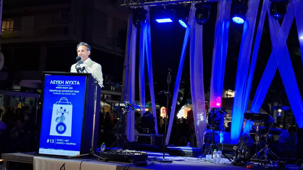 Αλεξανδρούπολη: 13η Λευκή Νύχτα – Κασαπίδης: «Οι επαγγελματίες ανοίγουν τα καταστήματά τους με ελπίδα, πείσμα και αξιοπρέπεια»