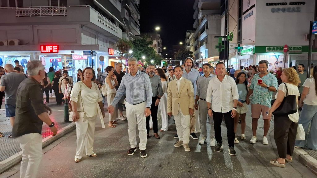 Αλεξανδρούπολη: 13η Λευκή Νύχτα – Κασαπίδης: «Οι επαγγελματίες ανοίγουν τα καταστήματά τους με ελπίδα, πείσμα και αξιοπρέπεια»