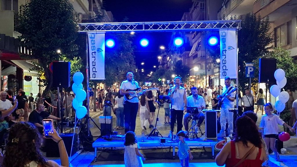 Αλεξανδρούπολη: 13η Λευκή Νύχτα – Κασαπίδης: «Οι επαγγελματίες ανοίγουν τα καταστήματά τους με ελπίδα, πείσμα και αξιοπρέπεια»