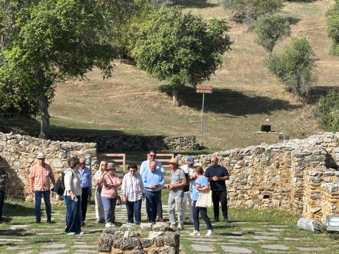 Στις Πρέσπες η υπουργός Πολιτισμού – Νέα έργα για την προστασία και την ανάδειξη της πολιτιστικής κληρονομιάς