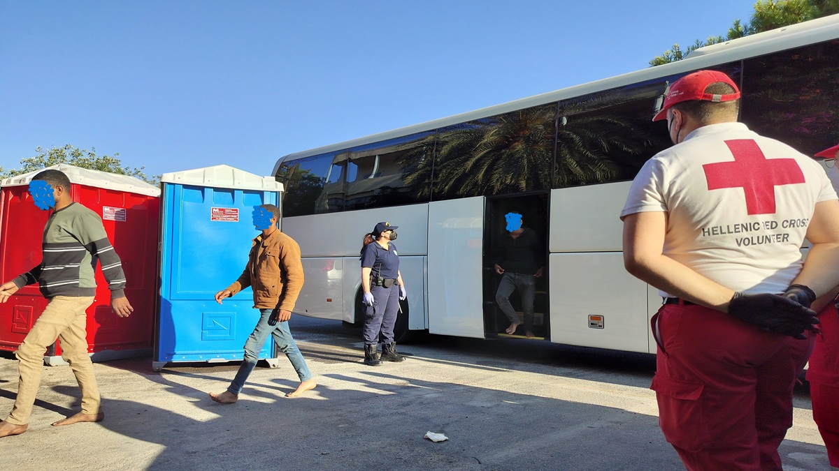 Τρεις νέες αφίξεις λέμβων με μετανάστες στα νότια του Ηρακλείου και στον Μύρτο Ιεράπετρας