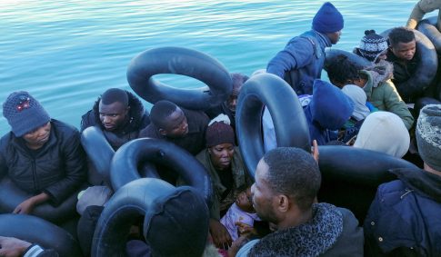 Η ΕΕ εκφράζει ανησυχία για έναν αγώνα δρόμου στον τομέα της Τεχνητής Νοημοσύνης σε βάρος της ασφάλειας