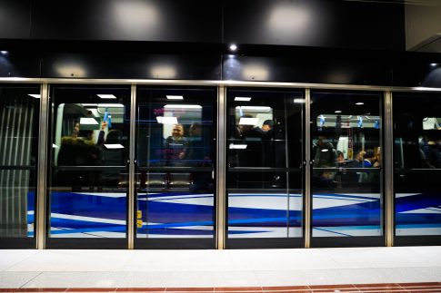Απέραντη χωματερή σε περιοχή δίπλα στην Εγνατία Οδό μολύνει την κοίτη του Γαλλικού ποταμού