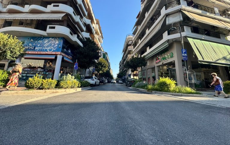Δήμος Λαρισαίων: Ολοκληρώθηκαν οι εργασίες ασφαλτόστρωσης στην οδό Παναγούλη