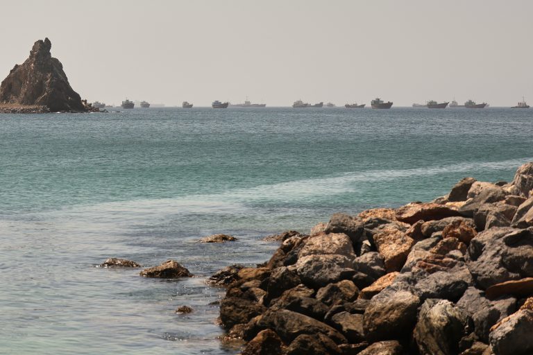 Το Ιράν μετριάζει τη στάση του για τα Στενά του Ορμούζ και εξετάζει ευρωπαϊκή συμμετοχή στην αποναρκοθέτηση