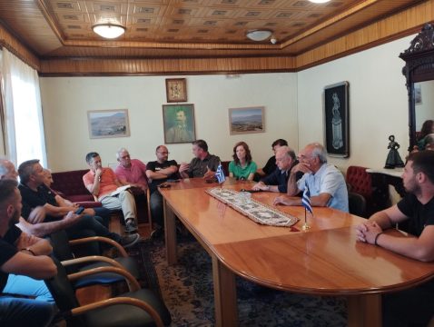 Στον ΕΛΓΑ για τις αποζημιώσεις στους χαλαζόπληκτους αγρότες αντιπροσωπεία της Περιφέρειας Θεσσαλίας