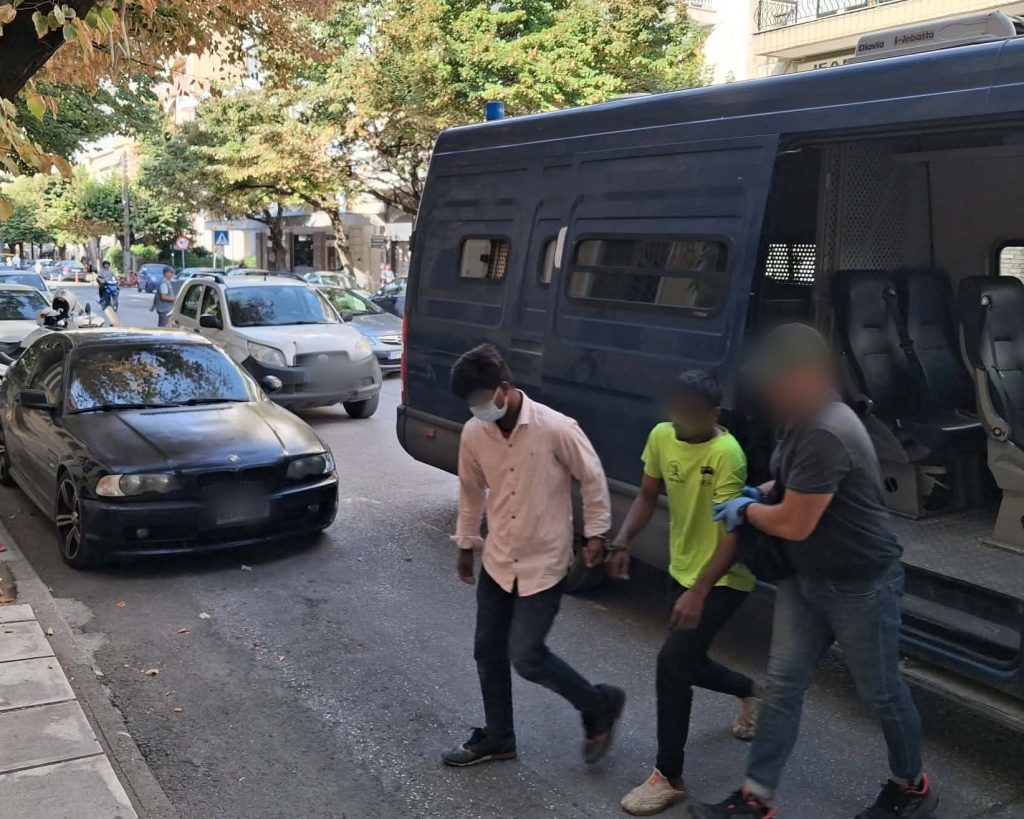 Σέρρες: Άρχισε η δίκη των 23 συλληφθέντων για τα επεισόδια στη δομή Σιντικής