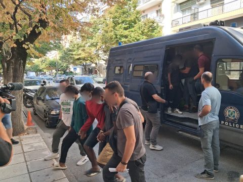 Τραγωδία στις Σέρρες: «Τα έχασα όλα» – Σπαρακτικές δηλώσεις του πατέρα και συζύγου των θυμάτων στο ΕΡΤnews