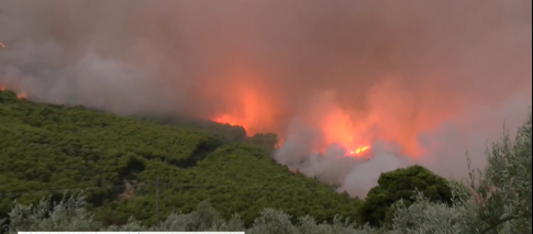 Σπίτια στις φλόγες στο Πόρτο Γερμενό – ΄Ηχησαν 112 για απεγκλωβισμούς με πλωτά μέσα και εκκένωση της Ψάθας
