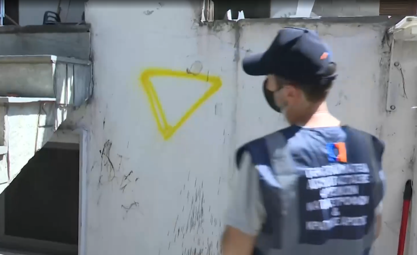 Αυτοψίες στη Σίβηρη Χαλκιδικής: Άρχισε η καταγραφή των ζημιών στα κτήρια προκειμένου να κριθεί αν είναι κατοικήσιμα