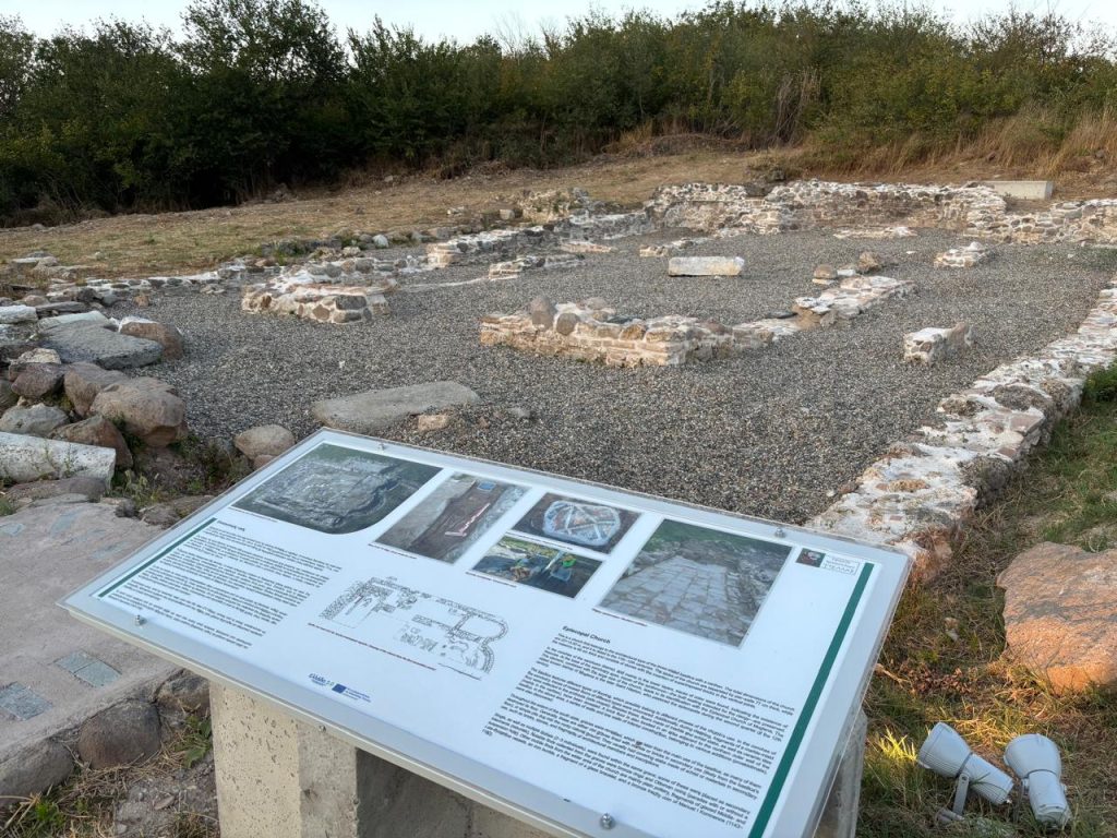 Η Λίνα Μενδώνη απέδωσε το αποκατεστημένο Κάστρο των Μογλενών, στην τοπική κοινωνία και στους επισκέπτες της Πέλλας