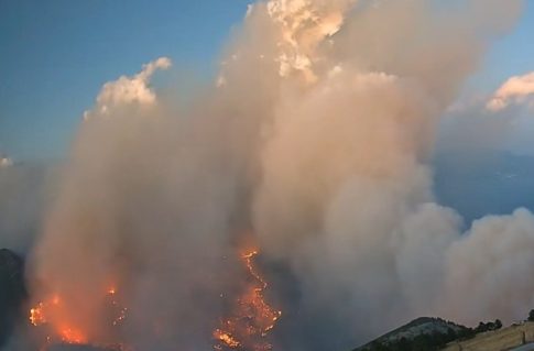 Απολύμανση με χλώριο προτείνει <br> o Διεθνής Ερυθρός Σταυρός