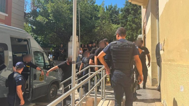 Βορίζια: Αποφυλακίστηκαν με όρους τρεις της οικογένειας Καργάκη