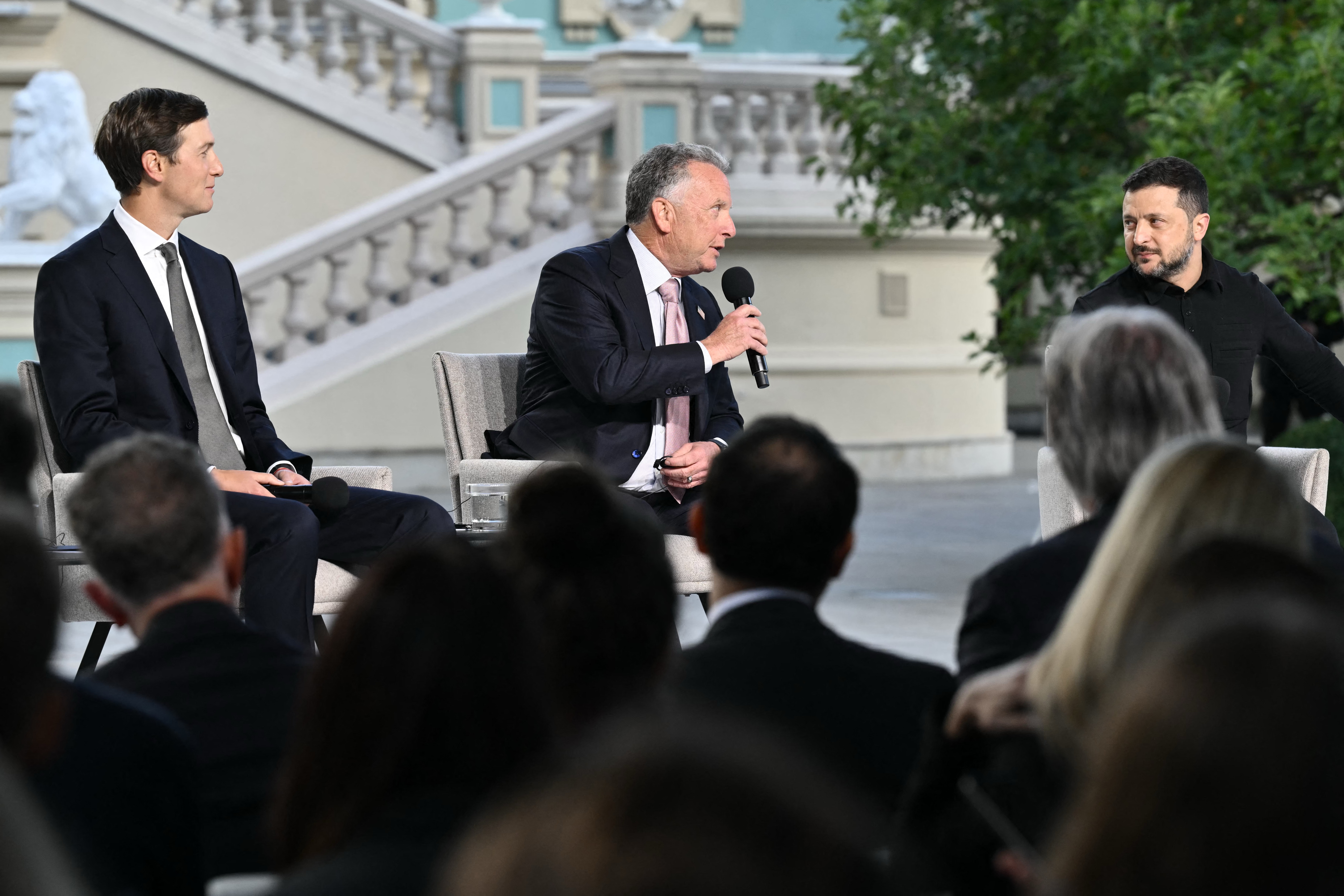 Ουκρανία: Οι Αμερικανοί απεσταλμένοι Γουίτκοφ και Κούσνερ αναχώρησαν από το Κίεβο έπειτα από τις συνομιλίες με τον Ζελένσκι