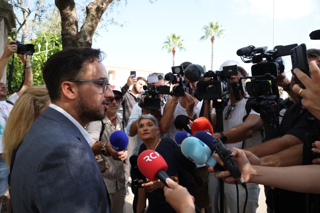 Κλοπή πινάκων αξίας εκατομμυρίων από το μουσείο Ρενουάρ: Άρπαξαν δύο πίνακες και εγκατέλειψαν άλλους δύο