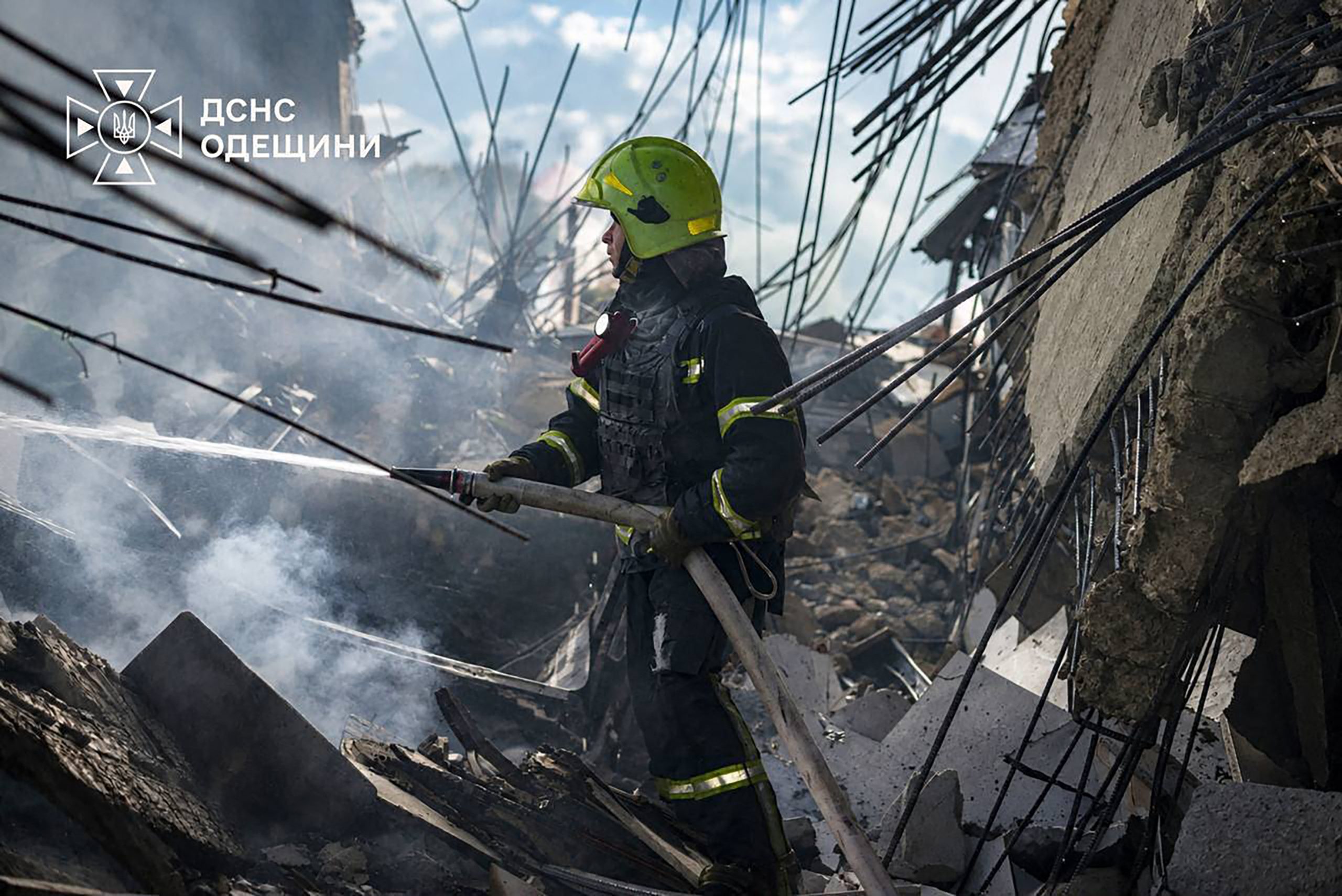 Τέσσερις νεκροί από ρωσική πυραυλική επίθεση στην πόλη Ντνίπρο – Ένας νεκρός από ουκρανική επίθεση στη Ζαπορίζια