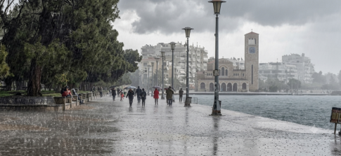 Χίος: Κατάληψη από τους γονείς στο δημοτικό σχολείο Πυργίου για τα μαθητικά δρομολόγια