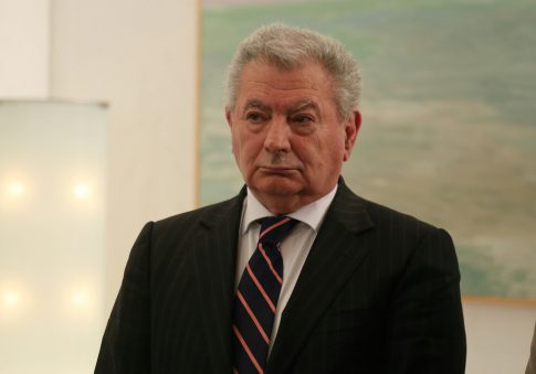 Στο Παρίσι σήμερα ο Μητσοτάκης για τη Διεθνή Διάσκεψη Κορυφής για το Διάστημα – Συνάντηση με Μακρόν