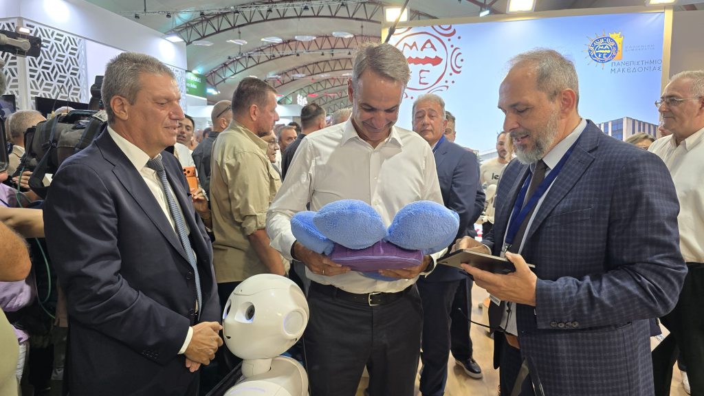 ΔΕΘ 2026: Ο Πρωθυπουργός επισκέφτηκε το περίπτερο του Πανεπιστημίου Μακεδονίας