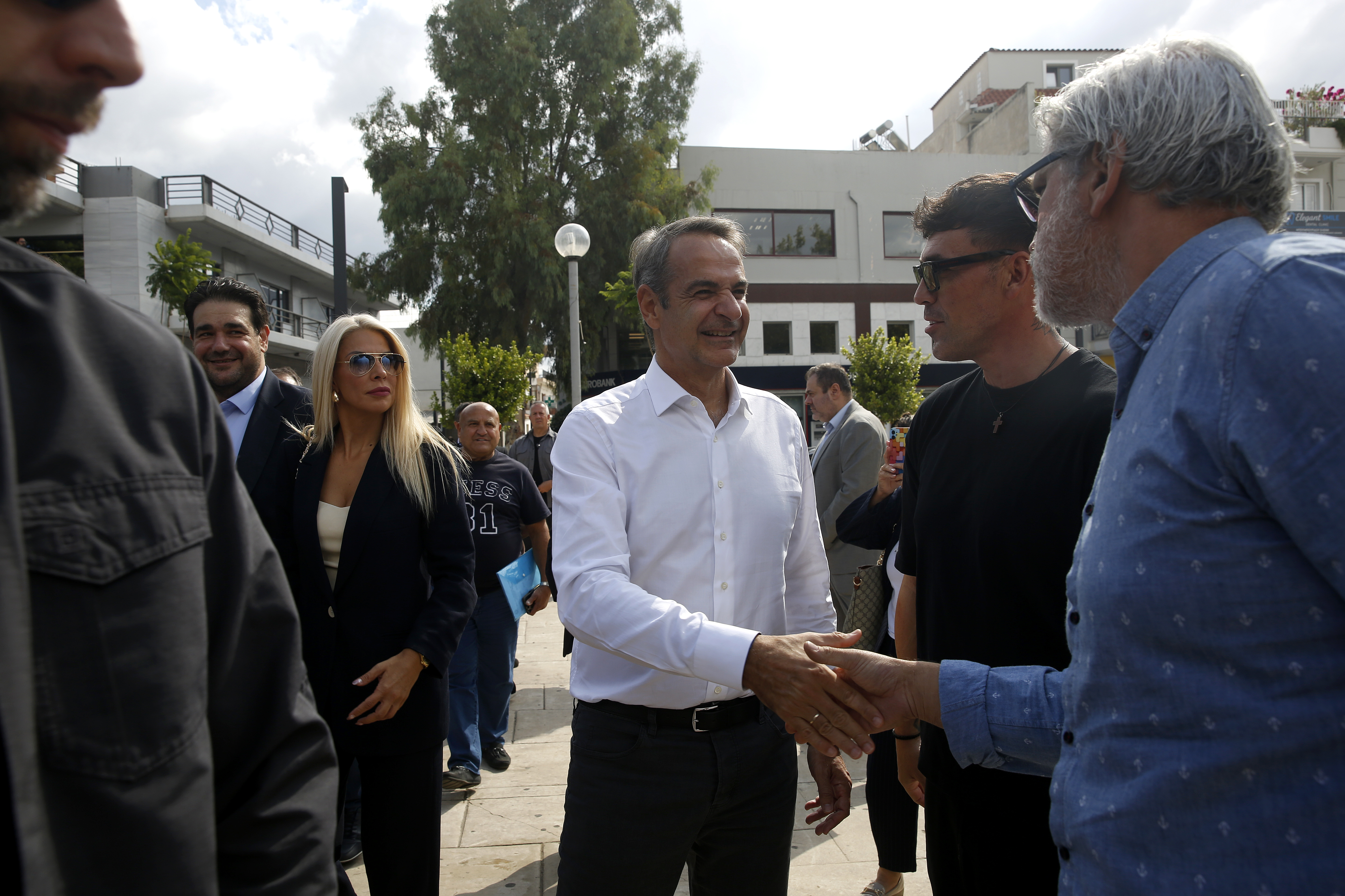 Στο νέο Γυμνάσιο του Ασπρόπυργου ο Κυριάκος Μητσοτάκης: «Συνειδητή επιλογή η ανάταξη των σχολικών υποδομών»