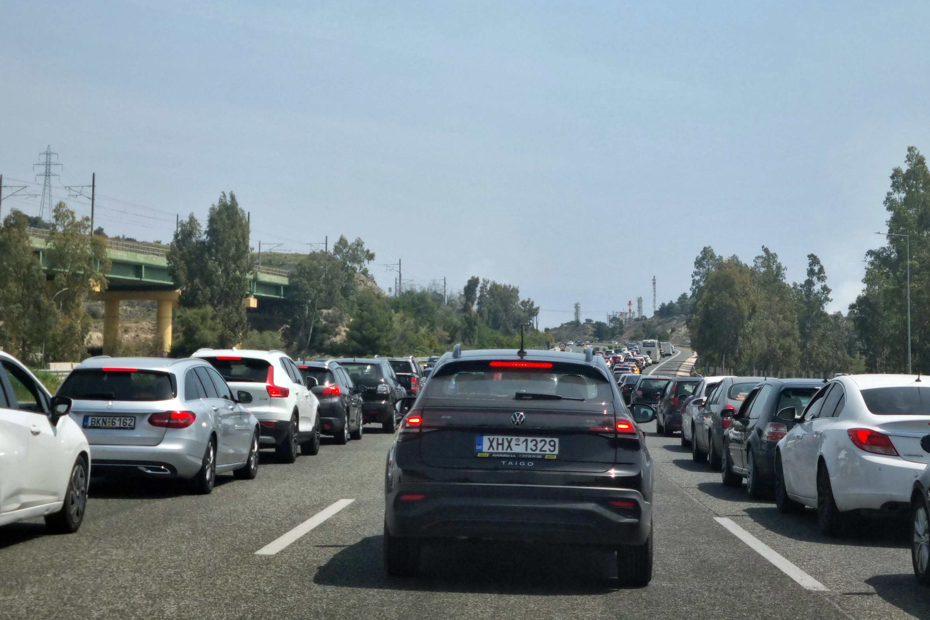 «Έσβησαν» τα φανάρια σε κεντρικούς δρόμους λόγω πτώσης τάσης του ρεύματος