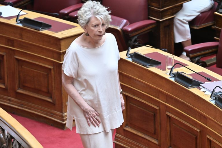 Βουλή: “Όχι” στην εκλογή της Έλενας Ακρίτα ως αντιπροέδρου