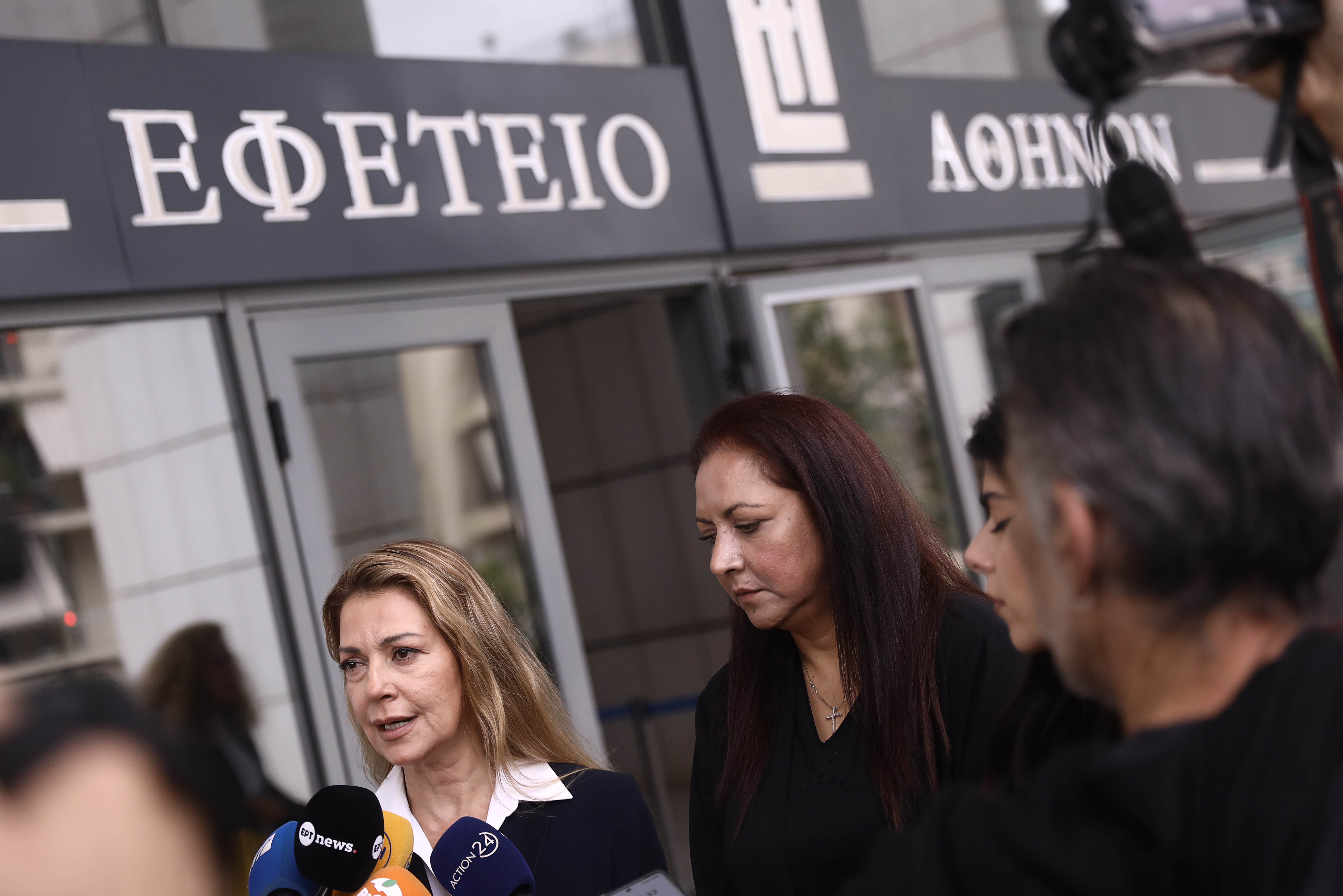 Δολοφονία Κυριακής Γρίβα: Στο Εφετείο η οικογένεια της 28χρονης – «Να δικαιώσω το παιδί μου»