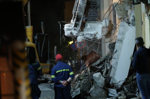 Βόλος: Ελεύθερος με περιοριστικούς όρους ο αστυνομικός που κατηγορείται για διαγραφή τροχονομικών παραβάσεων έναντι χρημάτων