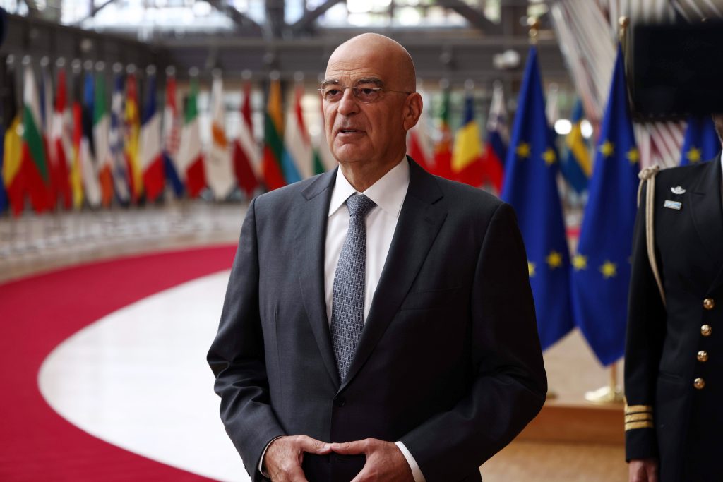 Δένδιας, Τζιτζικώστας και Κουμπίλιους για τη στρατιωτική κινητικότητα: Υποδομές, «Σένγκεν για τον στρατό» και ευρωπαϊκή άμυνα