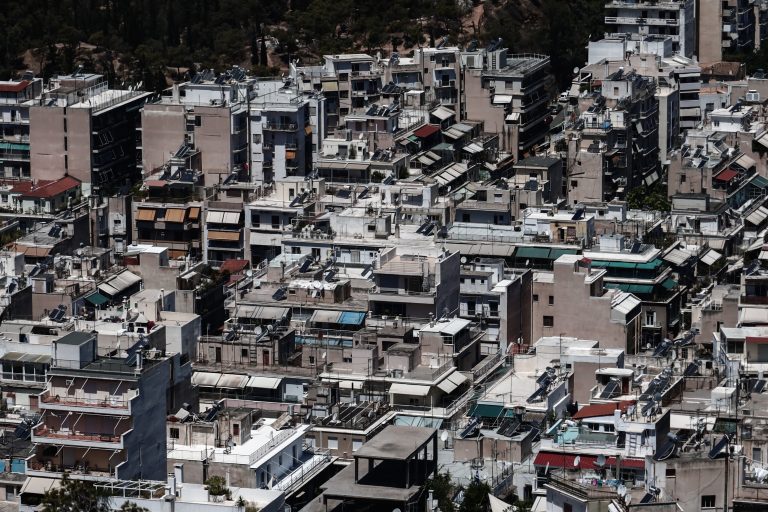 Εξωδικαστικός: Νέα «ασπίδα» για την κύρια κατοικία – Αυτόματο «κούρεμα» και χαμηλότερες δόσεις για τους οφειλέτες