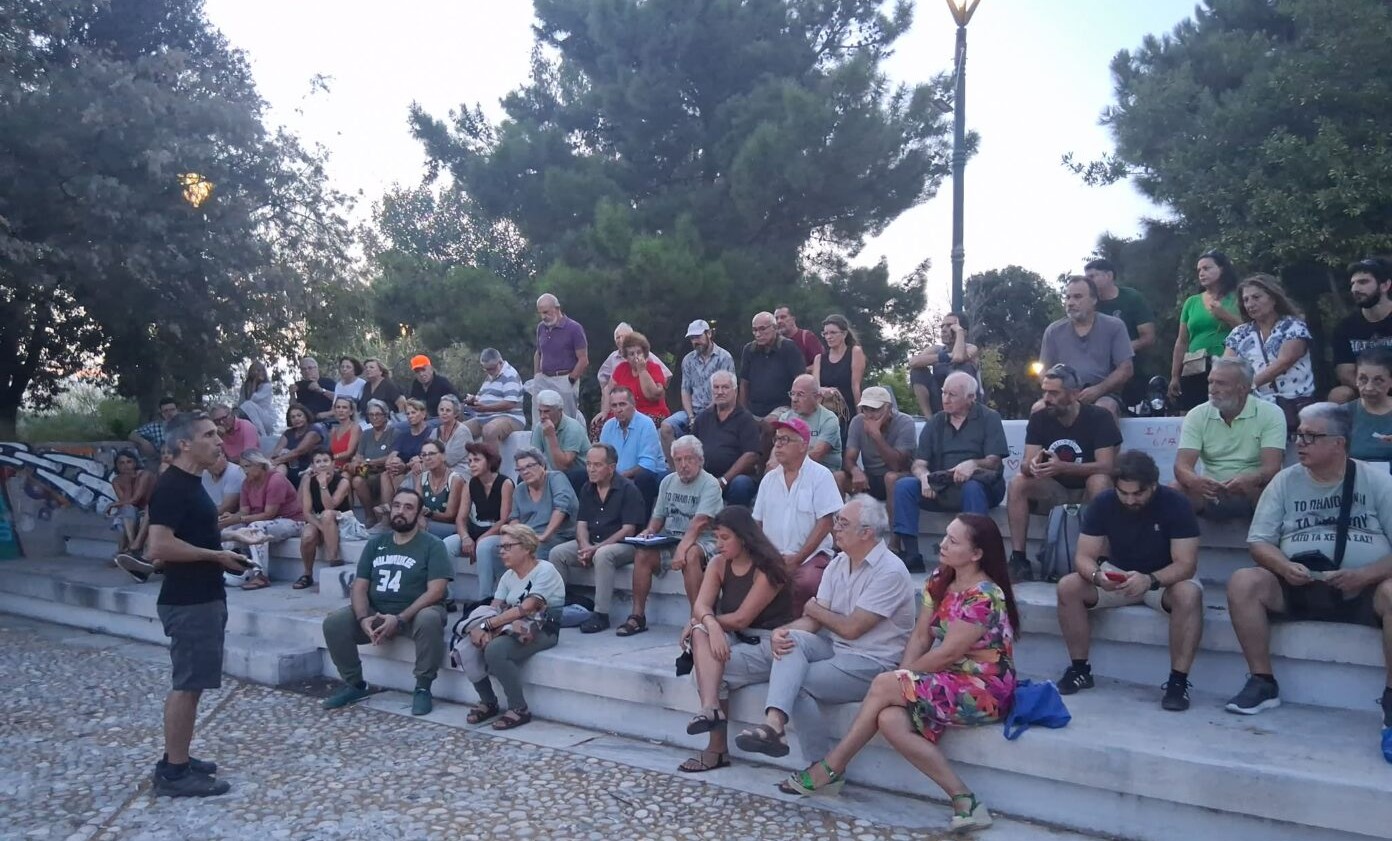 Συλλαλητήριο για την καύση των σκουπιδιών αποφάσισε η συνέλευση των πολιτών