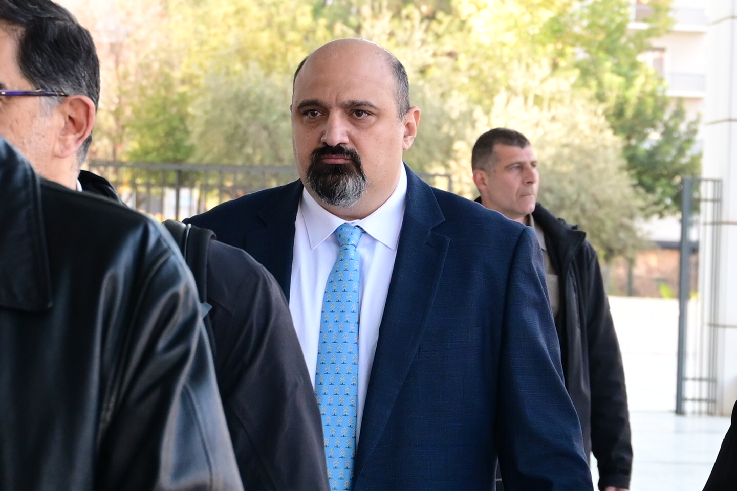 Τέμπη: Στο εδώλιο ο Τριαντόπουλος και άλλοι τέσσερις – Για πρώτη δικαίωση μιλά η αντιπολίτευση