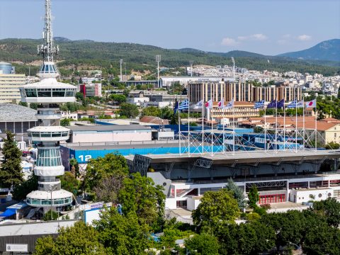 Νέες πιέσεις σε καύσιμα και ρεύμα: Πάνω από τα 95 δολάρια το Brent – Άλμα 129% στο φυσικό αέριο