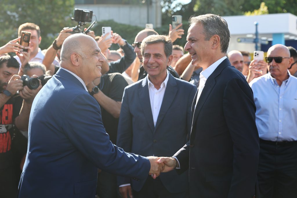 ΔΕΘ: Στη εγκαίνια της Έκθεσης ο Κυριάκος Μητσοτάκης – Παρέστη στον καθιερωμένο αγιασμό