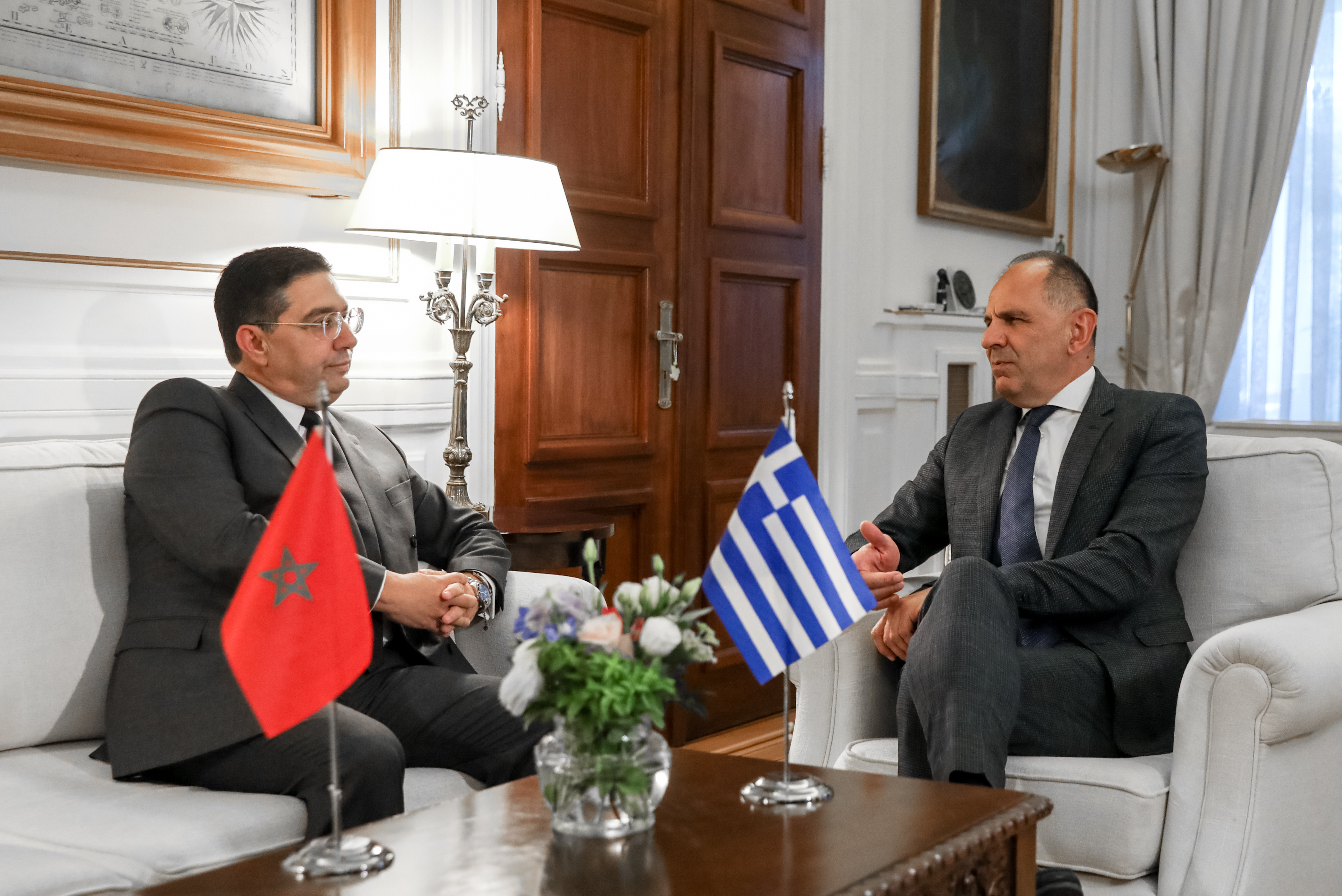 Συνάντηση Γεραπετρίτη – ΥΠΕΞ Μαρόκου: Ταύτιση απόψεων για το Δίκαιο της Θάλασσας και το μεταναστευτικό