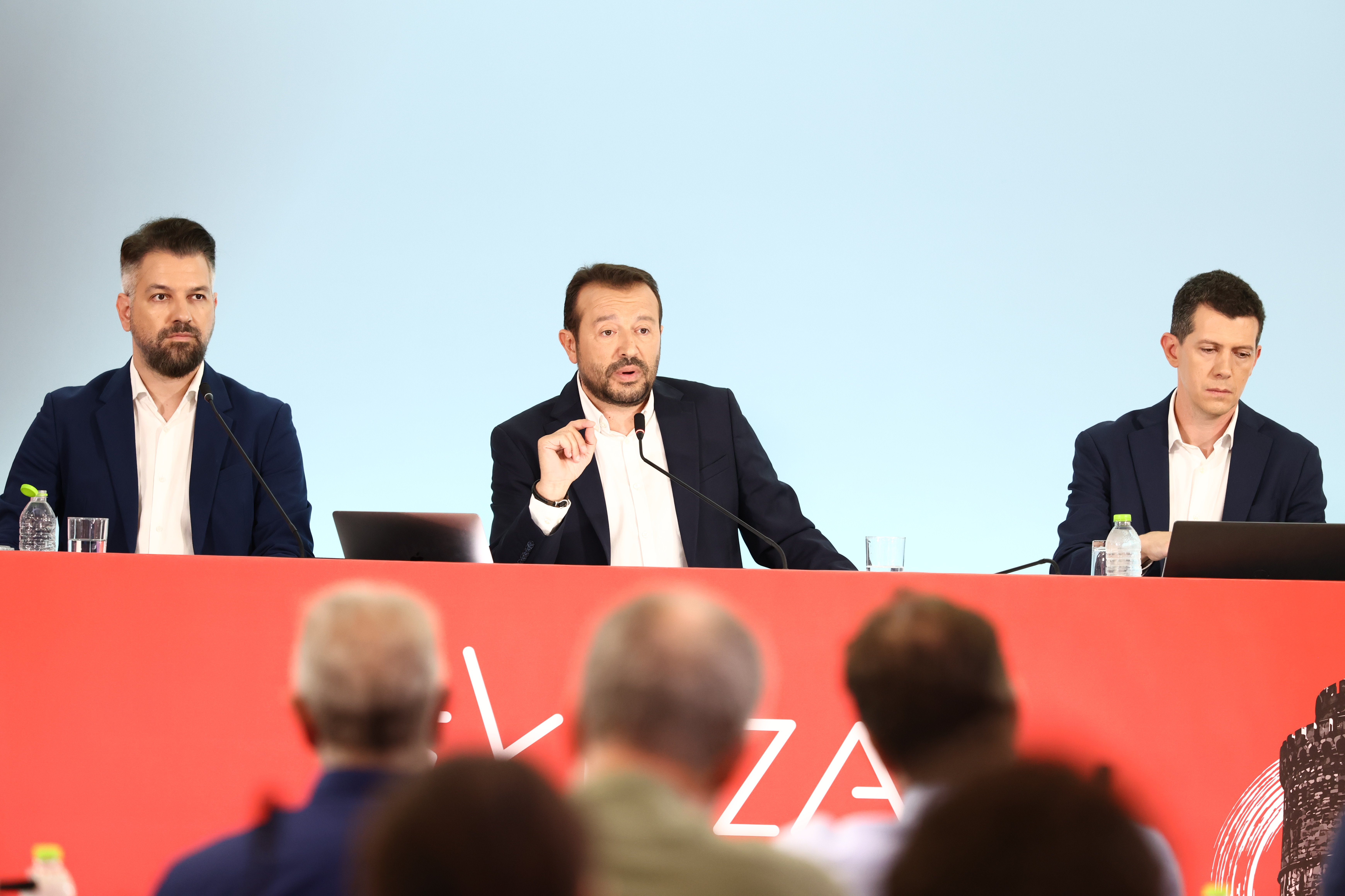 Πυρά της αντιπολίτευσης κατά Μητσοτάκη για οικονομία και εθνικά θέματα – «Βρίσκεται εκτός τόπου και χρόνου»