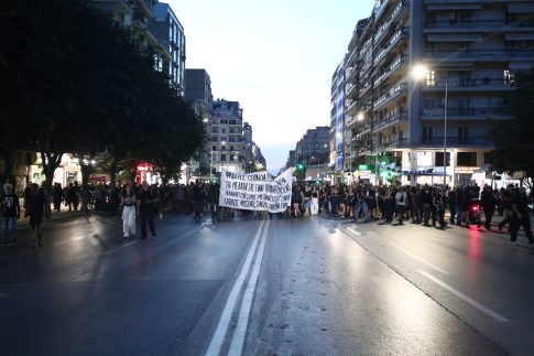 Ο Τραμπ αλλάζει στρατηγική στο Ουκρανικό: Το «δώρο» στον Πούτιν, το plan b και το μόνιμο αδιέξοδο