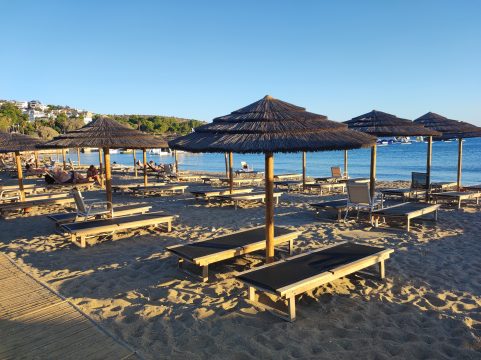 Σε κατάσταση έκτακτης ανάγκης η νότια Κέρκυρα – Με fast track διαδικασίες η αποκομιδή των σκουπιδιών